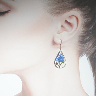 Simple Stylish Water Drop Real Flower Transparent Earrings
